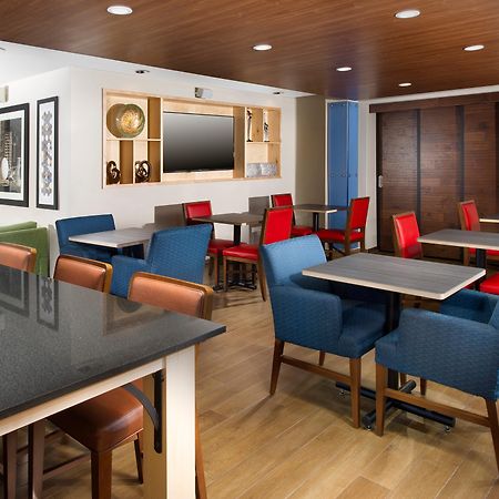 Holiday Inn Express & Suites San Antonio - Downtown Market Area By Ihg Εξωτερικό φωτογραφία