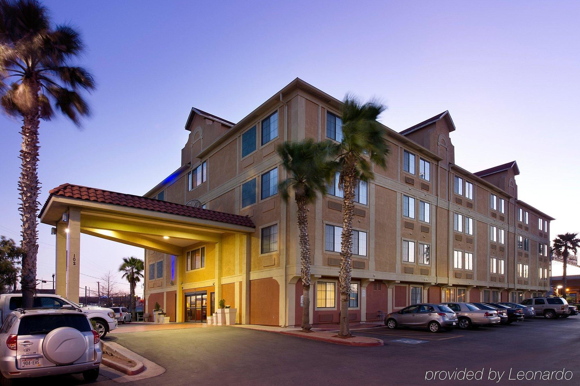 Holiday Inn Express & Suites San Antonio - Downtown Market Area By Ihg Εξωτερικό φωτογραφία
