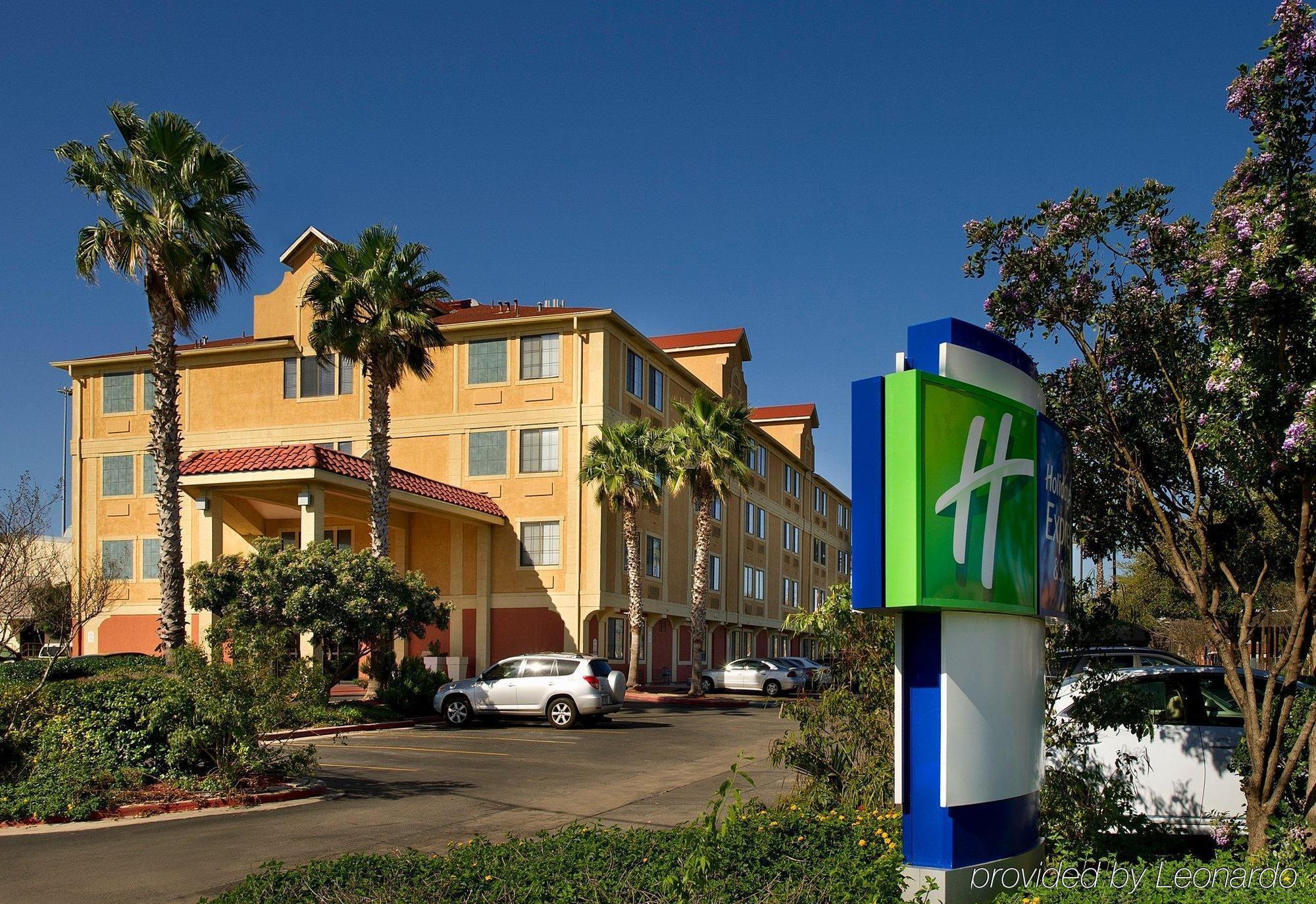 Holiday Inn Express & Suites San Antonio - Downtown Market Area By Ihg Εξωτερικό φωτογραφία